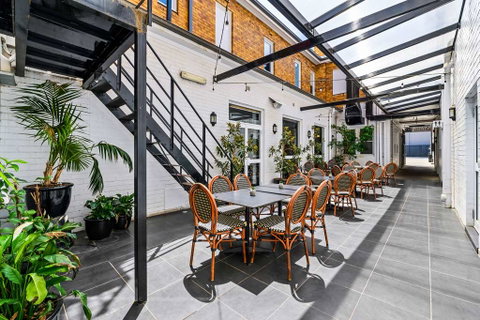 CH Boutique Hotel - Holiday Byron Bay 2