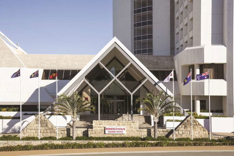 Rendezvous Hotel Perth Scarborough - Holiday Byron Bay 1