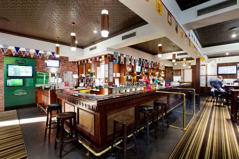 Federal Hotel, A Nightcap Hotel - Holiday Byron Bay 2