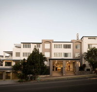 Caloundra Central Apartment Hotel - Holiday Byron Bay