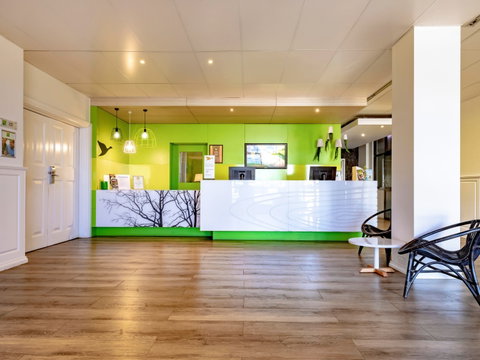 Ibis Styles Mt Isa Verona - Holiday Byron Bay 1