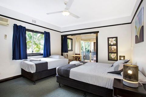Econo Lodge City Palms Brisbane - Holiday Byron Bay 2