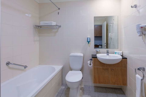 Nesuto Canberra Apartment Hotel - Holiday Byron Bay 4