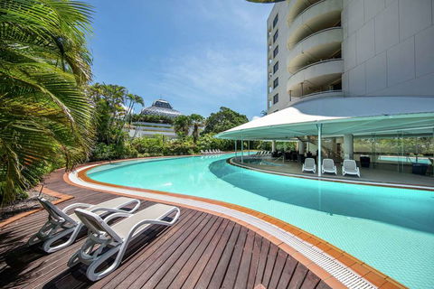 Hilton Cairns - Holiday Byron Bay 8