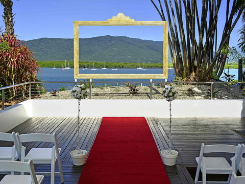 Pullman Reef Hotel Casino - Holiday Byron Bay 1