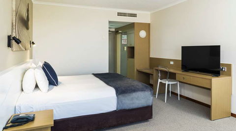 Pacific Hotel Cairns - Holiday Byron Bay 4
