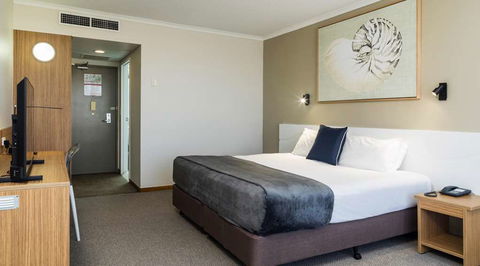 Pacific Hotel Cairns - Holiday Byron Bay 7