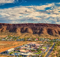 Crowne Plaza Alice Springs Lasseters - Holiday Byron Bay