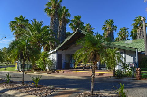 Desert Palms Alice Springs - Holiday Byron Bay 2
