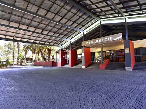 Mercure Alice Springs Resort - Holiday Byron Bay 2