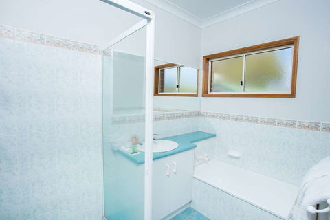 Federal Hotel, A Nightcap Hotel - Holiday Byron Bay 1