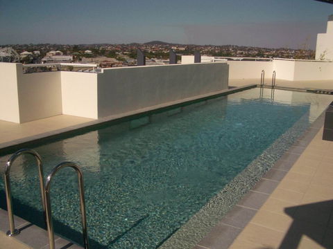 Gabba Central Apartments - Holiday Byron Bay 2