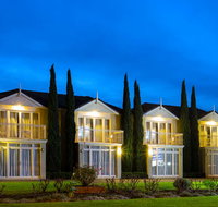 Best Western Colonial Village Motel - Holiday Byron Bay