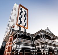 Holiday Inn West Perth - Holiday Byron Bay