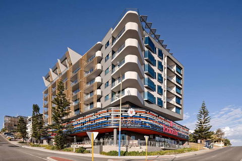 Ramada VetroBlu Scarborough Beach - Holiday Byron Bay 1