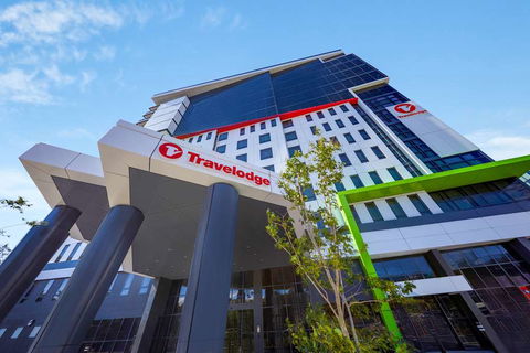 Travelodge Sydney Airport - Holiday Byron Bay 1