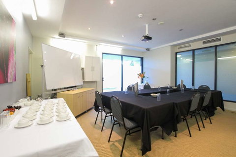 Caloundra Central Apartment Hotel - Holiday Byron Bay 11