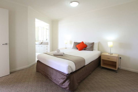 Caloundra Central Apartment Hotel - Holiday Byron Bay 15