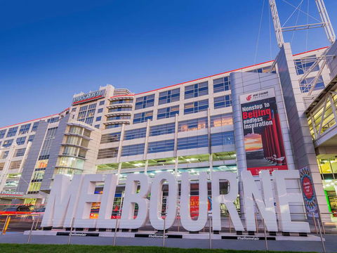 PARKROYAL Melbourne Airport - Holiday Byron Bay 1
