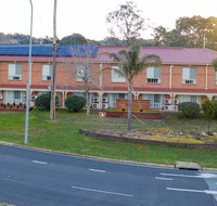 Hamilton's Queanbeyan Motel - Holiday Byron Bay