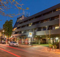 Econo Lodge North Adelaide - Holiday Byron Bay