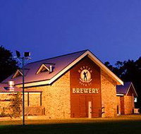Potters Hotel and Brewery - Holiday Byron Bay