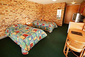 Potters Hotel and Brewery - Holiday Byron Bay 1