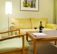 University House - ANU - Holiday Byron Bay