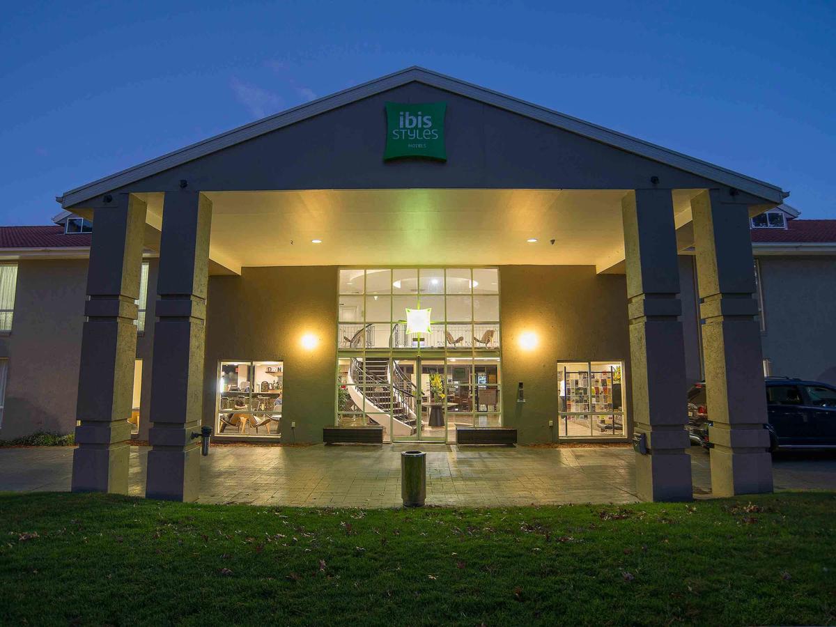 Narrabundah ACT Holiday Byron Bay