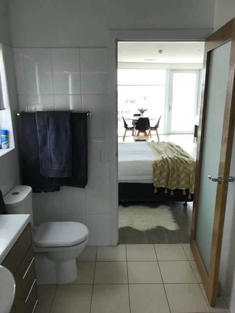 Ocean View Luxury Apartment & Suite - Holiday Byron Bay 18