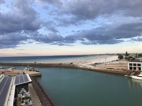 Ocean View Luxury Apartment & Suite - Holiday Byron Bay 2