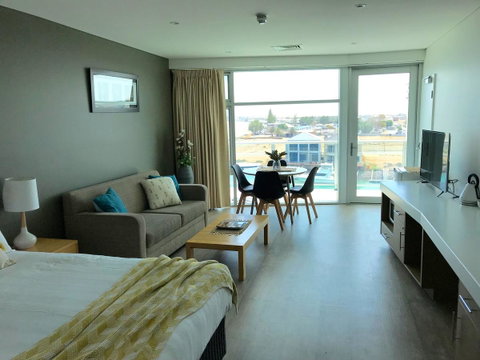 Ocean View Luxury Apartment & Suite - Holiday Byron Bay 24