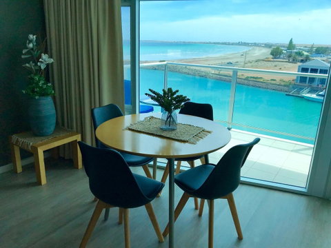 Ocean View Luxury Apartment & Suite - Holiday Byron Bay 21