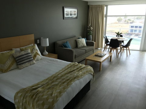 Ocean View Luxury Apartment & Suite - Holiday Byron Bay 25