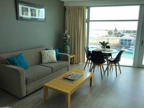 Ocean View Luxury Apartment & Suite - Holiday Byron Bay 11