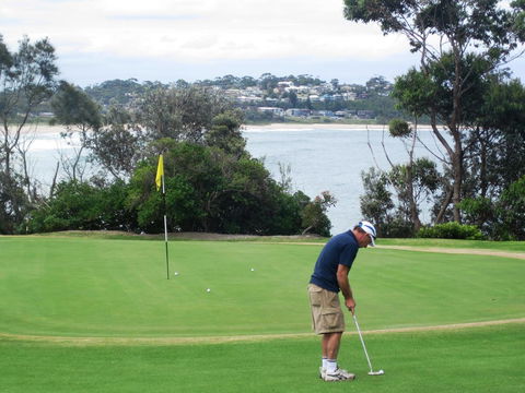 Mollymook Beach Waterfront - Holiday Byron Bay 18