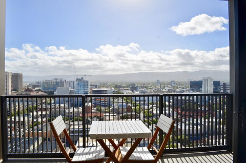 Whitmore SQ - Holiday Byron Bay 14