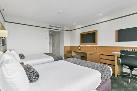 Stamford Plaza Adelaide - Holiday Byron Bay 35