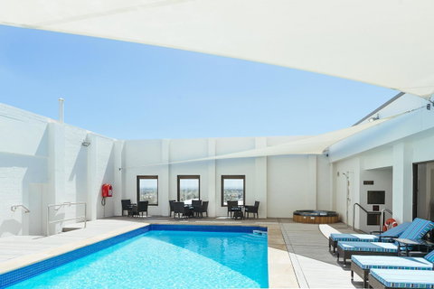 Stamford Plaza Adelaide - Holiday Byron Bay 4