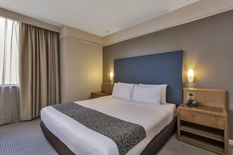 Stamford Plaza Adelaide - Holiday Byron Bay 32