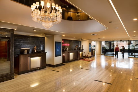 Stamford Plaza Adelaide - Holiday Byron Bay 22