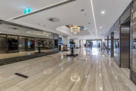 Stamford Plaza Adelaide - Holiday Byron Bay 23
