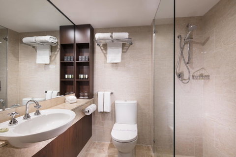 Stamford Plaza Adelaide - Holiday Byron Bay 9