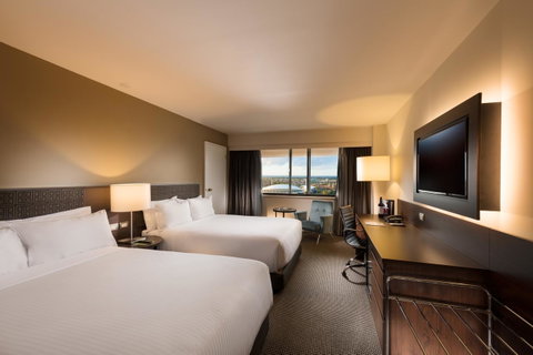 Stamford Plaza Adelaide - Holiday Byron Bay 8