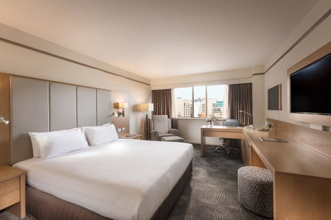 Stamford Plaza Adelaide - Holiday Byron Bay 17