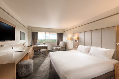 Stamford Plaza Adelaide - Holiday Byron Bay 7