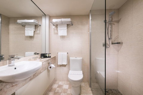 Stamford Plaza Adelaide - Holiday Byron Bay 18