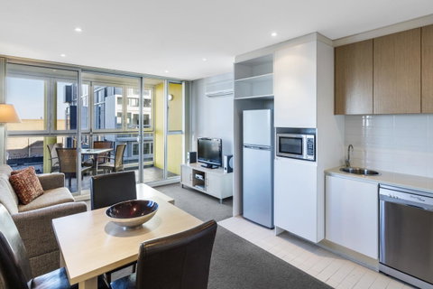 IStay Precinct Adelaide - Holiday Byron Bay 16