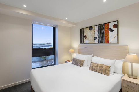 IStay Precinct Adelaide - Holiday Byron Bay 26