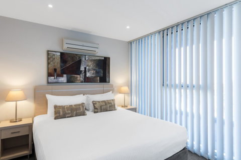 IStay Precinct Adelaide - Holiday Byron Bay 19